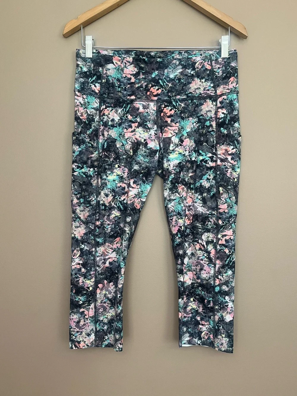 {Lululemon} Fast & Free Crop II Nulux 19